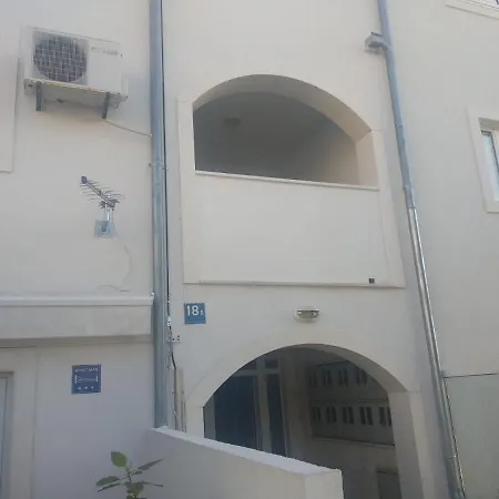 Apartment Golden Sun Bol